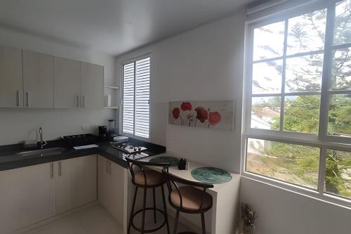 Amplios Apartamentos San Fernando Cerca a Centros Médicos — 4-Star Luxury Hotel in Cali, Colombia
