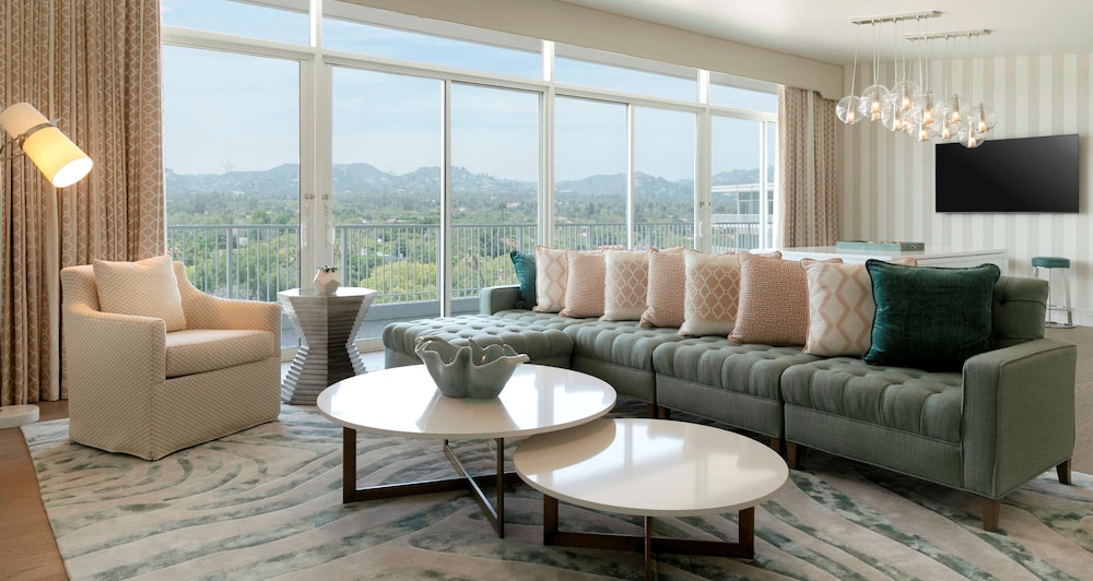 The Beverly Hilton - photo 34
