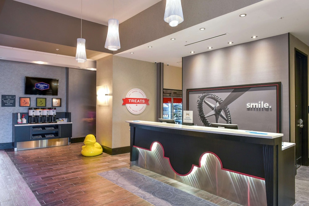 Hampton Inn Lumberton - photo 4