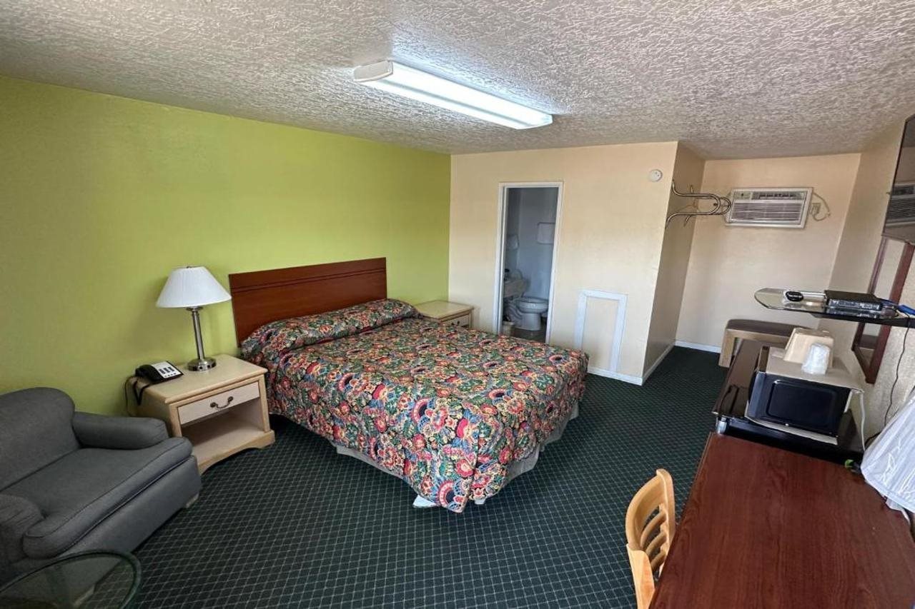 Longhorn Motel Boise City - photo 23