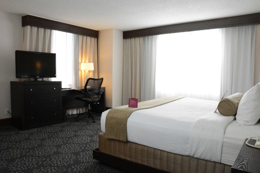 University Plaza Hotel and Conference Center - photo 7
