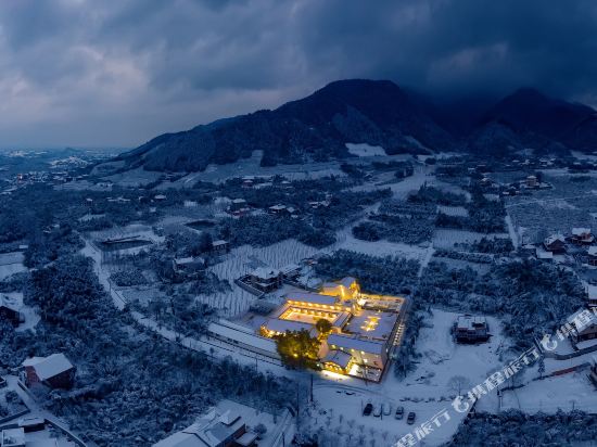 Huacheng Each Zen Hotel — hotel in Linping