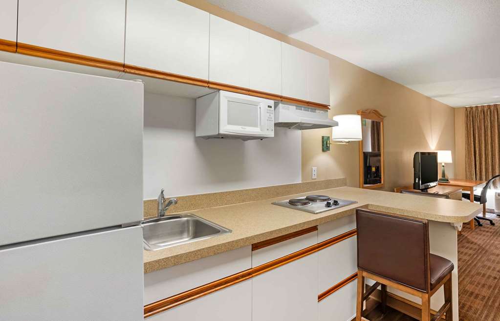 Extended Stay America Suites Philadelphia Horsham Dresher Rd - photo 17