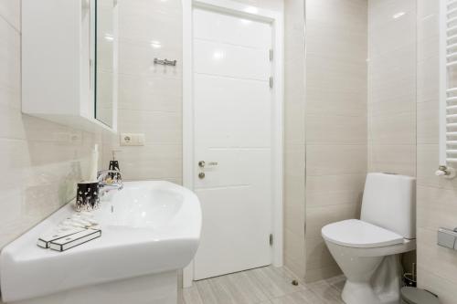 Central Comfort Place l