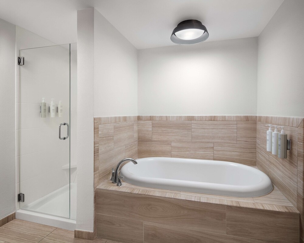 Hilton Garden Inn Beaufort - photo 18