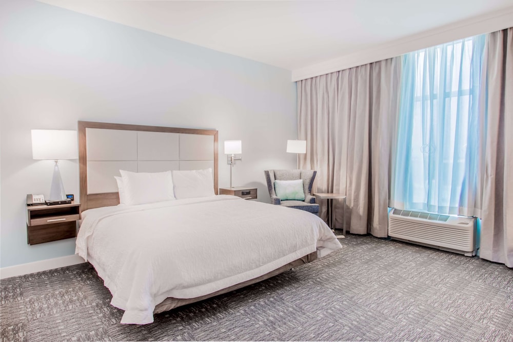 Hampton Inn & Suites Panama City Beach Beachfront - photo 35