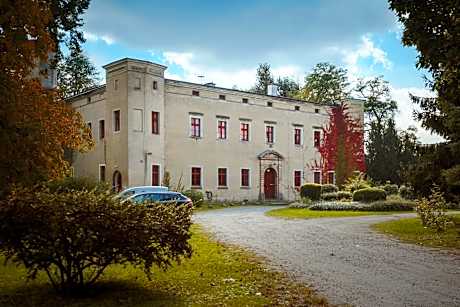 Zamek Dobroszyce pet-friendly hotel Dobroszyce
