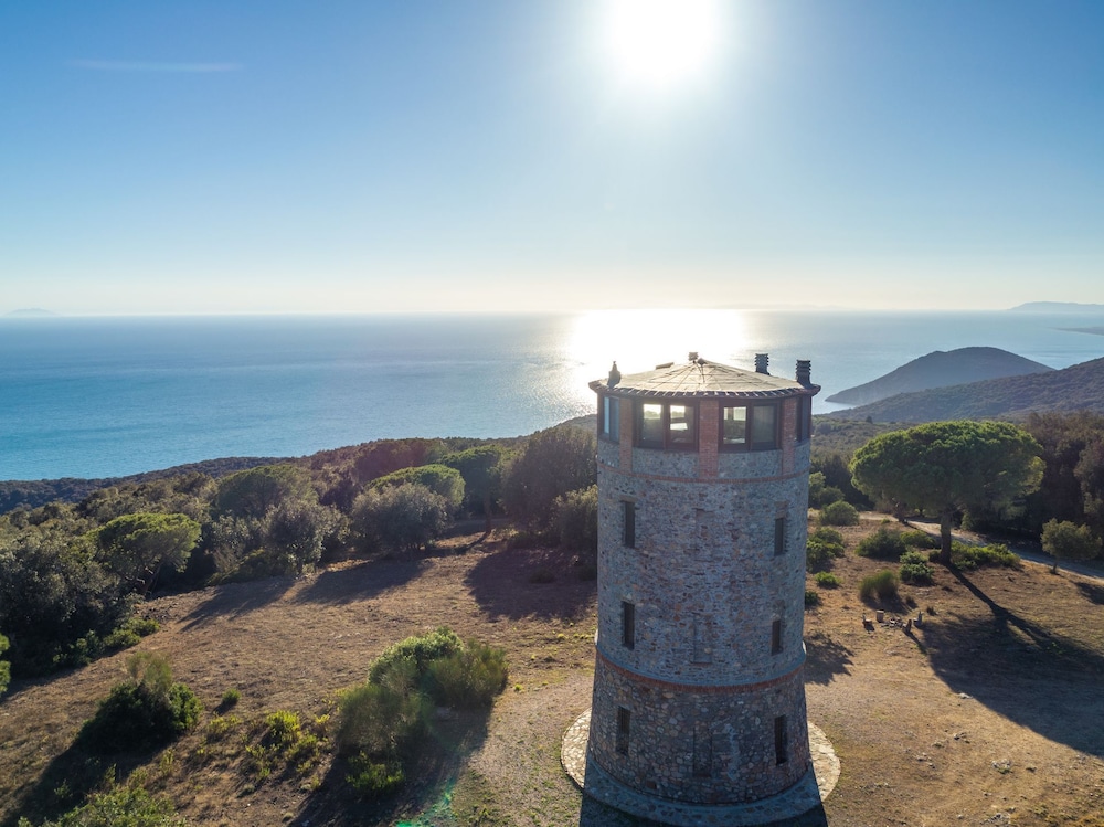 Torre Rivolta - carbon neutral hotel in Orbetello
