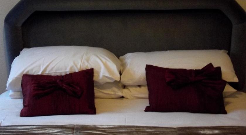 The Queens Head — hotel in Ashby De La Zouch