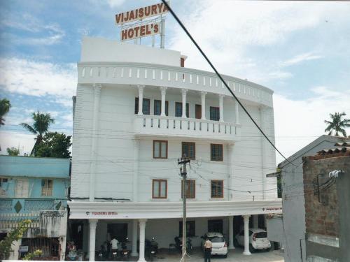 OYO Flagship 70118 Vijaisurya Hotel — 4-Star Luxury Hotel in Cuddalore, India