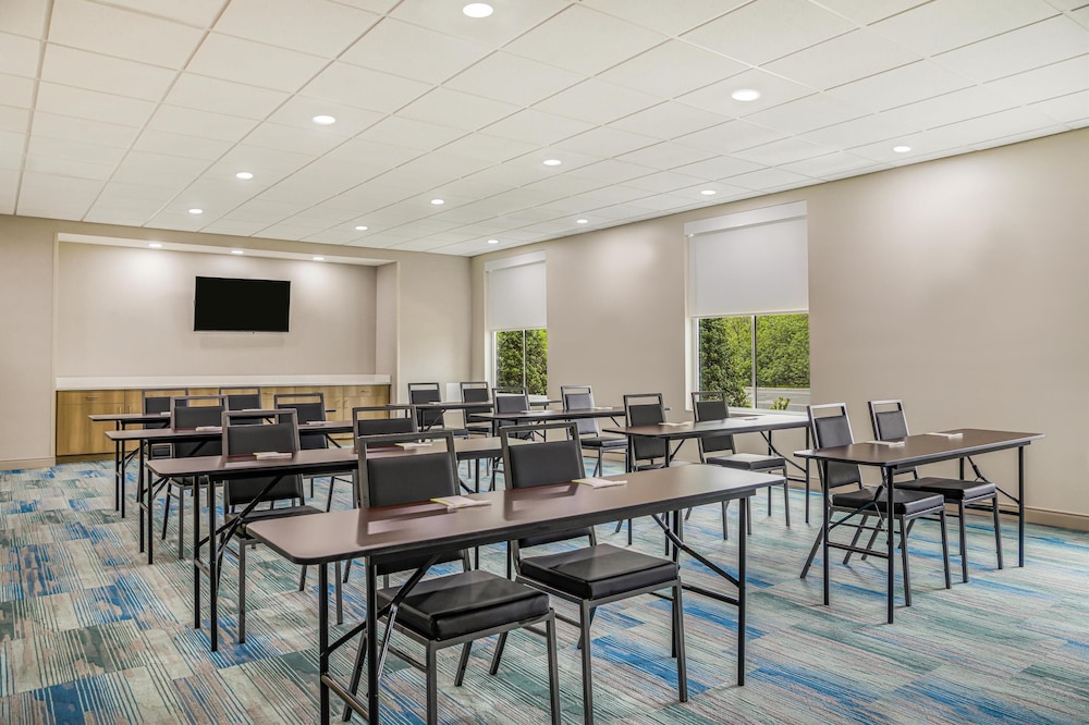 Home2 Suites by Hilton Guntersville - photo 33
