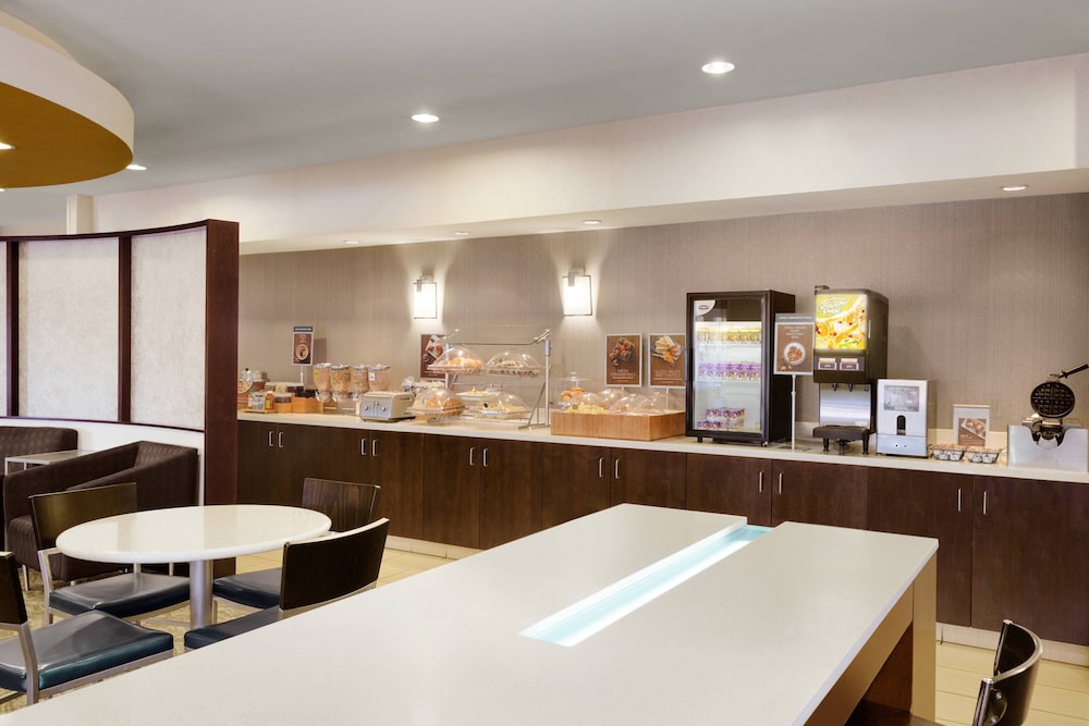 SpringHill Suites Phoenix North - photo 16