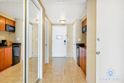 Ocean View Luxurious Studio Premium Amenities - photo 42