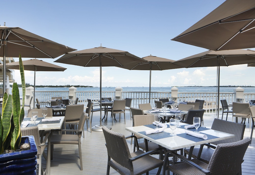 Pier House Resort & Spa - photo 86