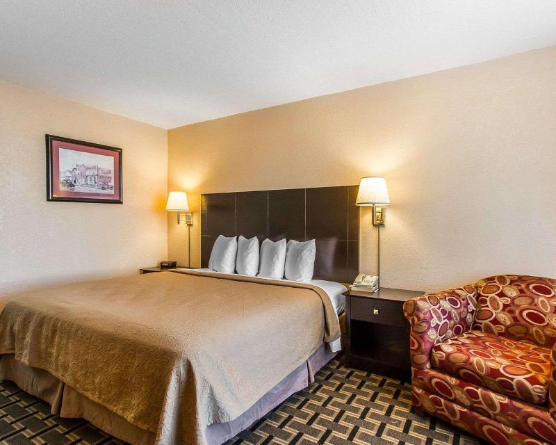 Quality Inn Ada Near University - photo 38
