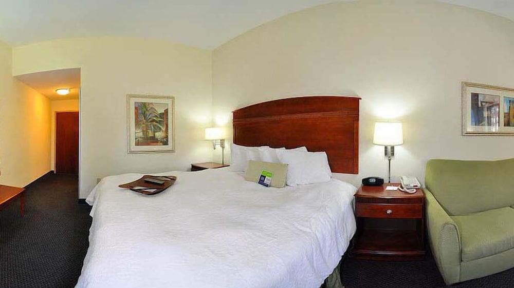Hampton Inn Quincy - photo 7