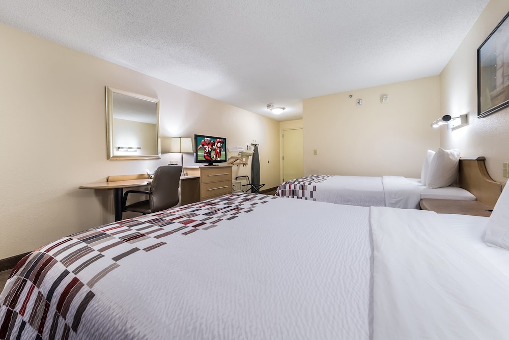 Red Roof Inn Cleveland Airport Middleburg Heights - photo 13