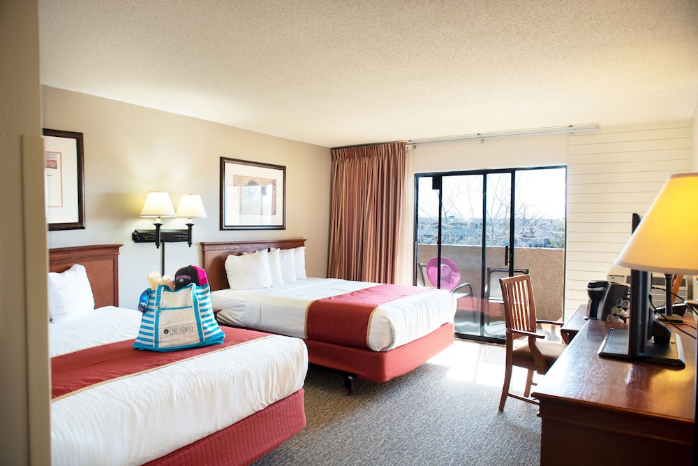 Lake Powell Resort - photo 17