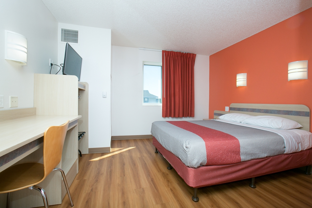 Motel 6 Brooklyn Center MN Minneapolis - photo 7