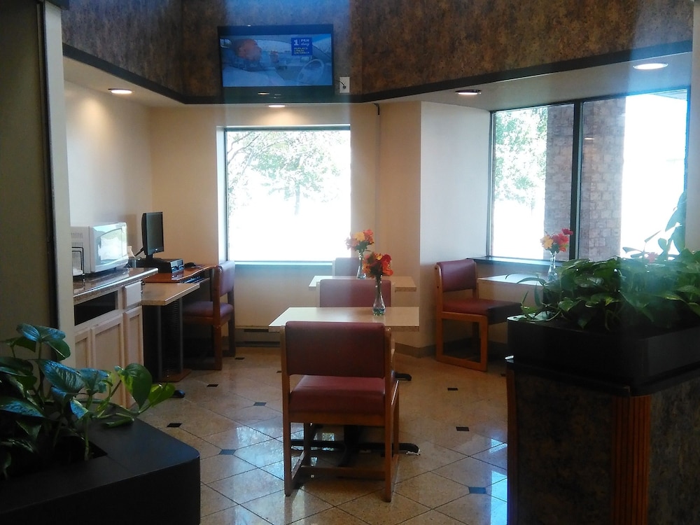 Americas Best Value Inn Horseheads - photo 14