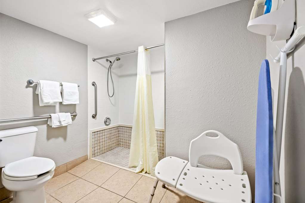 Quality Inn near Blue Spring - photo 22