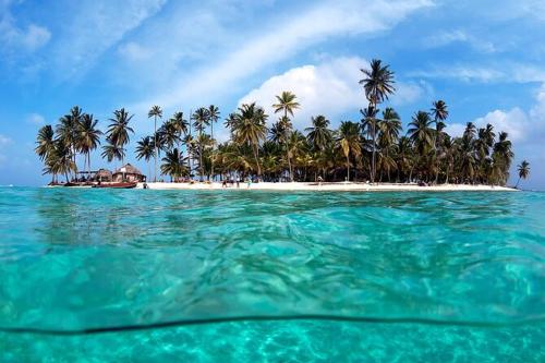 San Blas Isla Iguana Cabañas Guna Yala Panamá — 5-Star Luxury Hotel in Panama, Panama