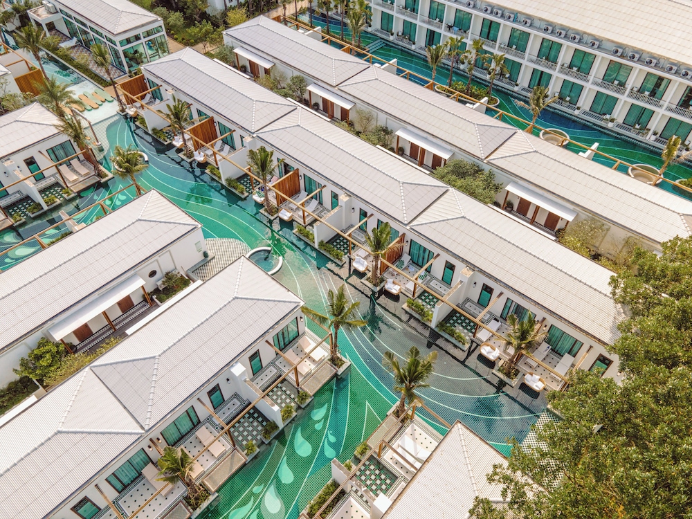 Sugar Marina Resort LAGOON Villas Naiyang Beach in Suwannaphum, Thailand