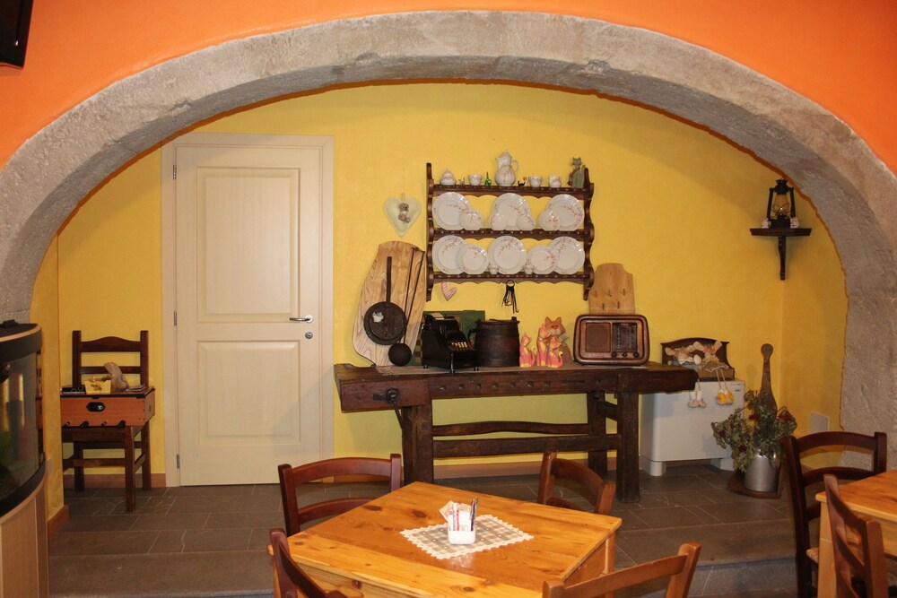 Albergo Alle Alpi — hotel in Comeglians