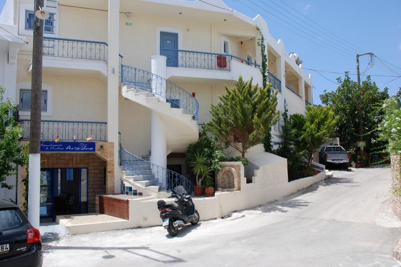 Ariadne Apartments — 4-Star Luxury Hotel in Rethymno, Greece