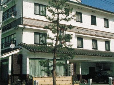 Hotel Yamacho - carbon neutral hotel in Ako