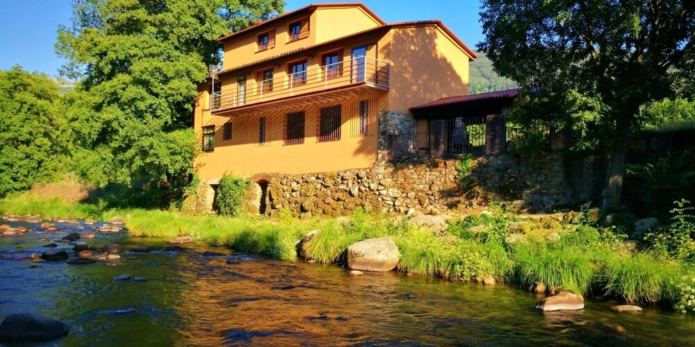 Casa Rural Molino del Jerte — 4-Star Luxury Hotel in Navaconcejo, Spain