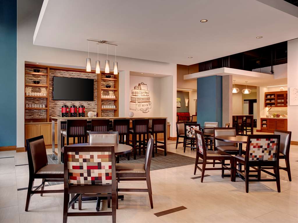 Hyatt Place Arlington Courthouse Plaza - photo 4