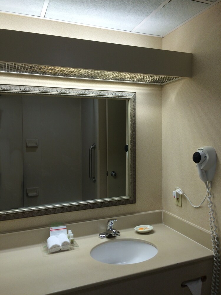 Clarion Inn Frederick Event Center - photo 18