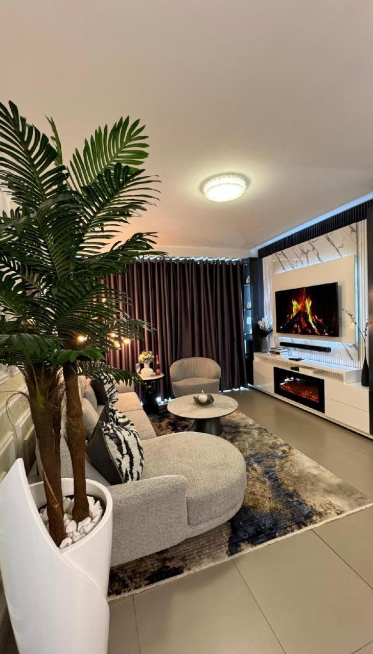 D&DLuxury Rivonia Apartments with inverter — 4-Star Luxury Hotel in Johannesburg, South Africa
