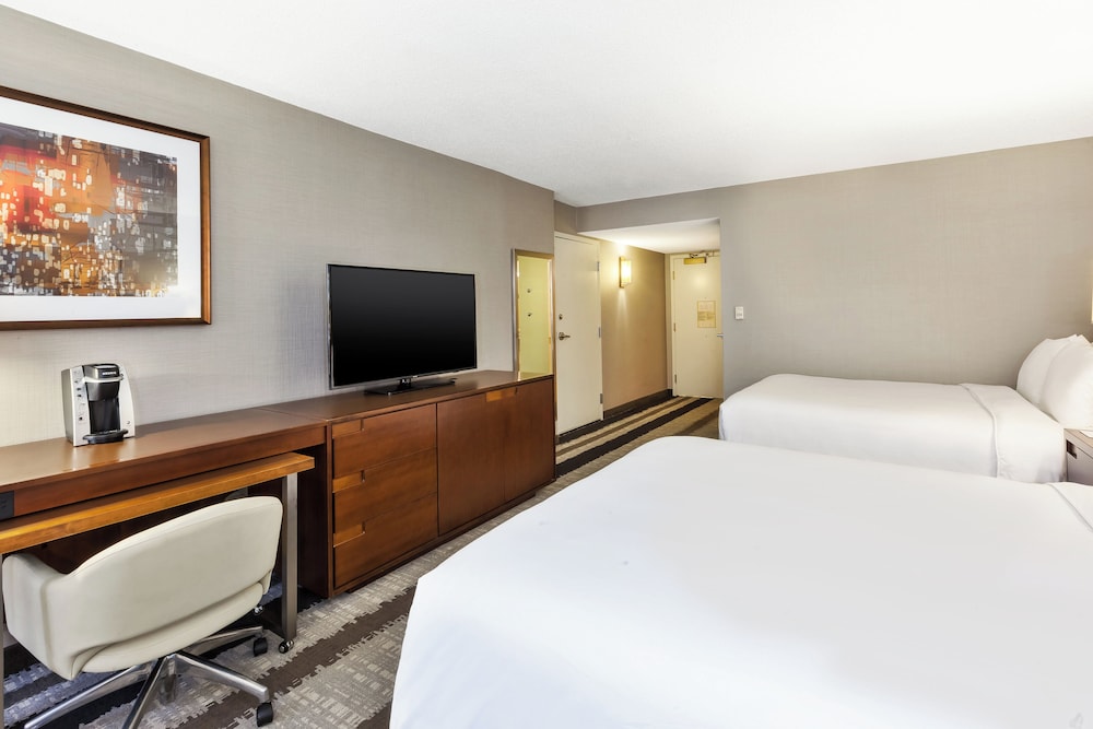 Crowne Plaza Dulles Airport by IHG - photo 39