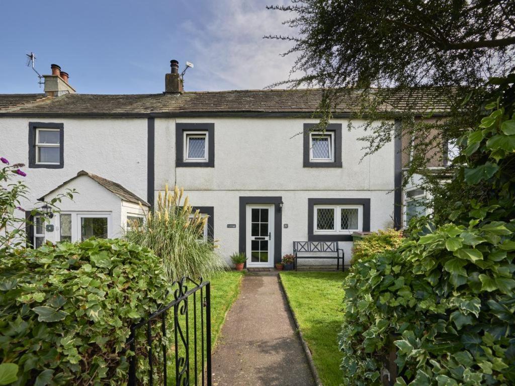 2 Bed in Little Clifton SZ323 — hotel in Camerton