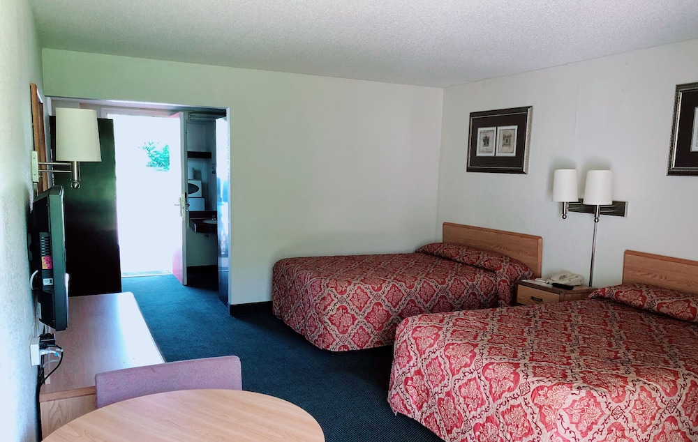Hometown Inn Virginia - photo 7