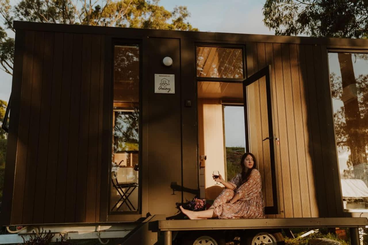 Rainbow Retreat 2 by Tiny Away - last minute hotel in Unknown City