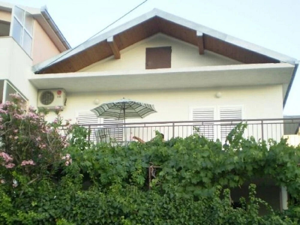 Kata 100m From sea A2 — 4-Star Luxury Hotel in Seget Vranjica, Croatia