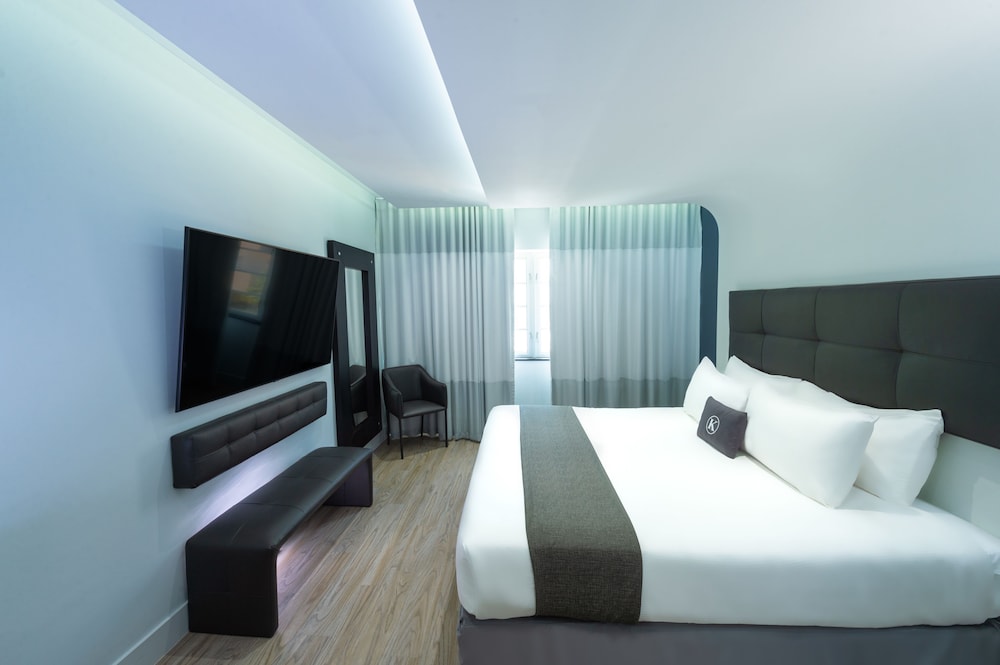 The Kent Hotel - photo 16