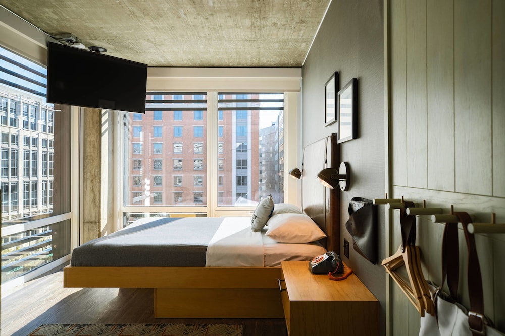 Moxy Washington DC Downtown - photo 11