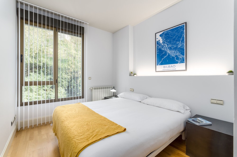Duque Always Easy — San Sebastian — photo 2