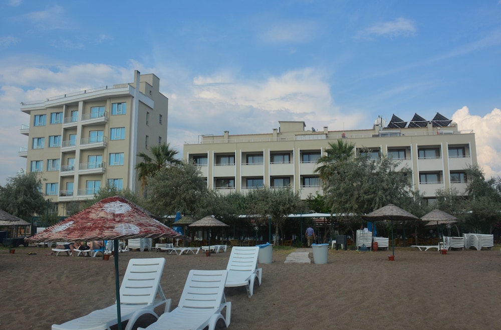 Dikelya Hotel — 4-Star Luxury Hotel in Dikili, Turkey