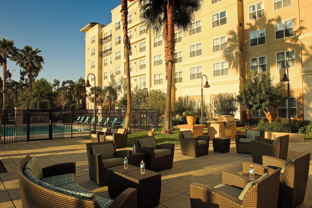 Residence Inn by Marriott Newark Silicon Valley - photo 39