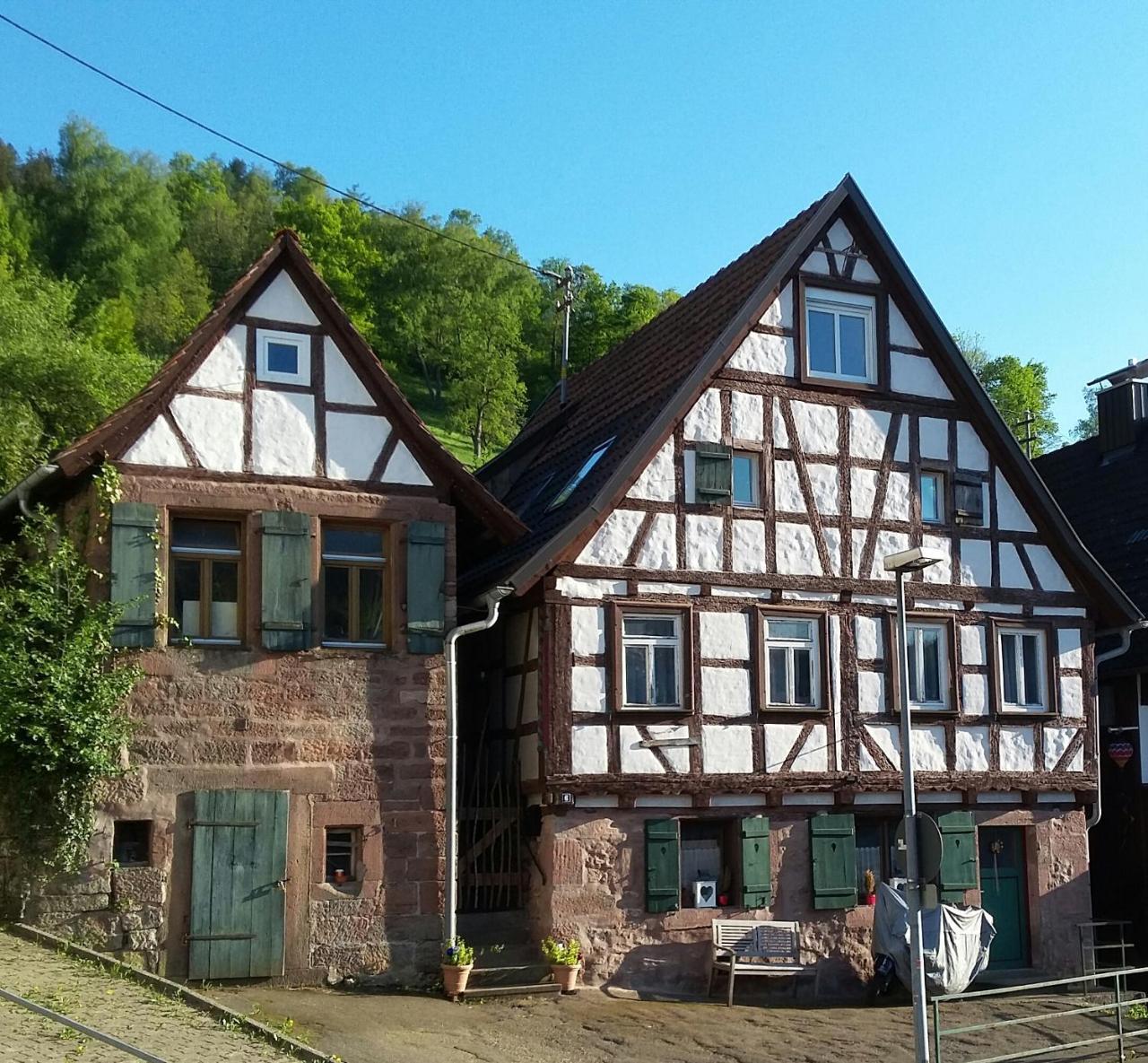 Meisterhaus Alpirsbach Wohnung Og — hotel in Alpirsbach