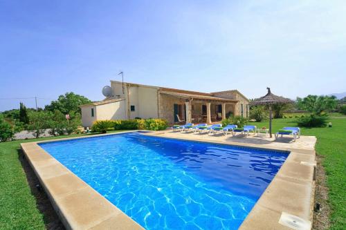 Catalunya Casas Charming villa with pool walking distance to beach — 4-Star Luxury Hotel in Pollenca, Spain