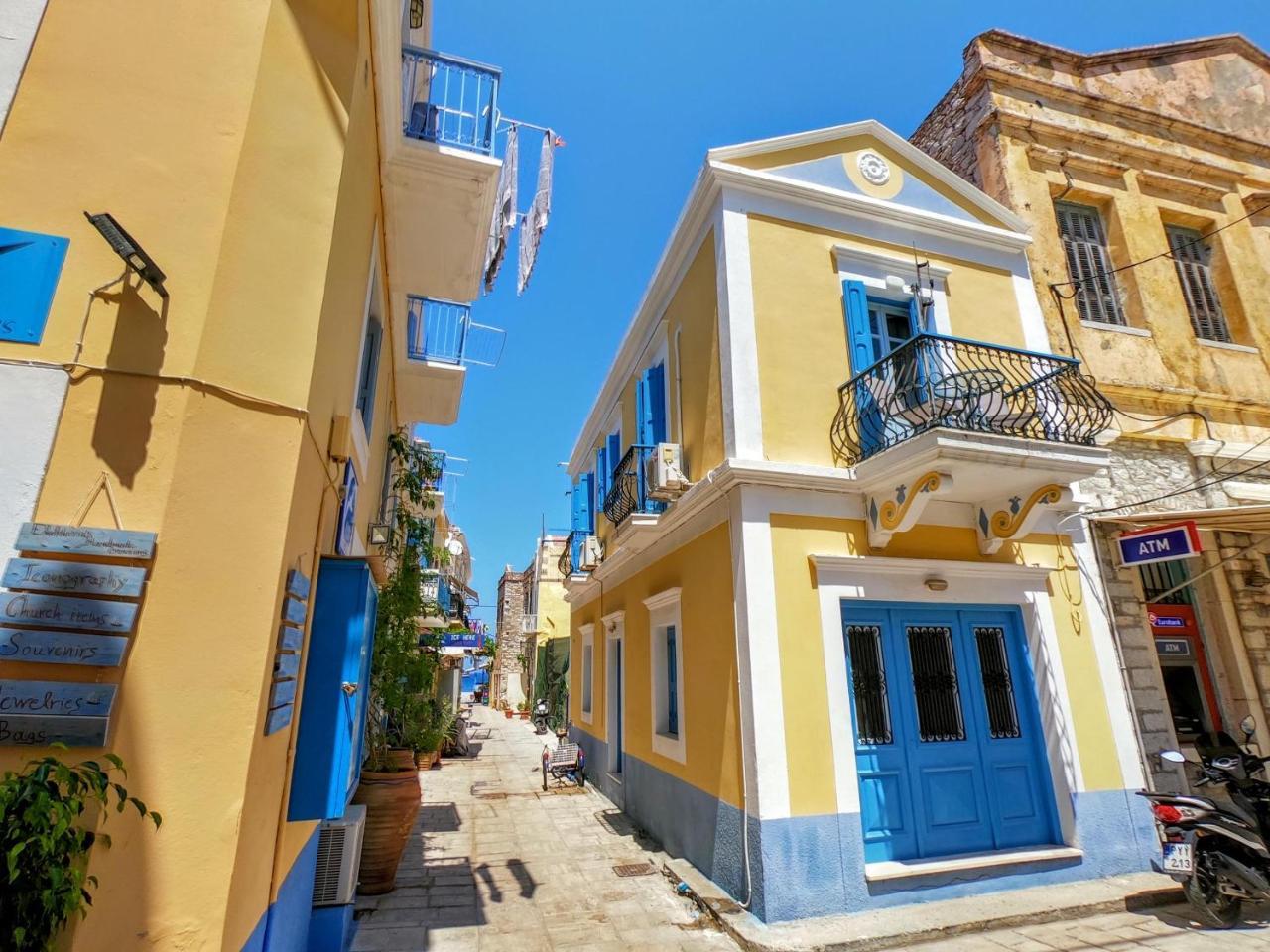Ritzi Apartment — 4-Star Luxury Hotel in Symi, Greece