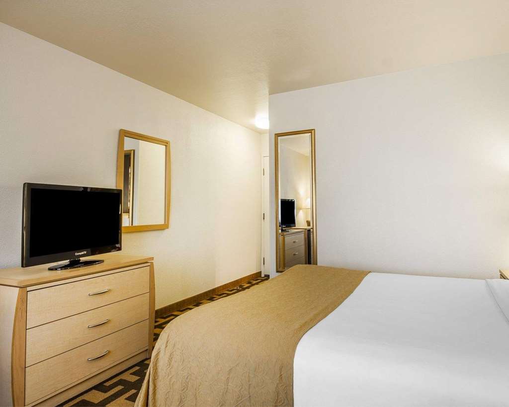 Quality Inn Petaluma Sonoma - photo 18