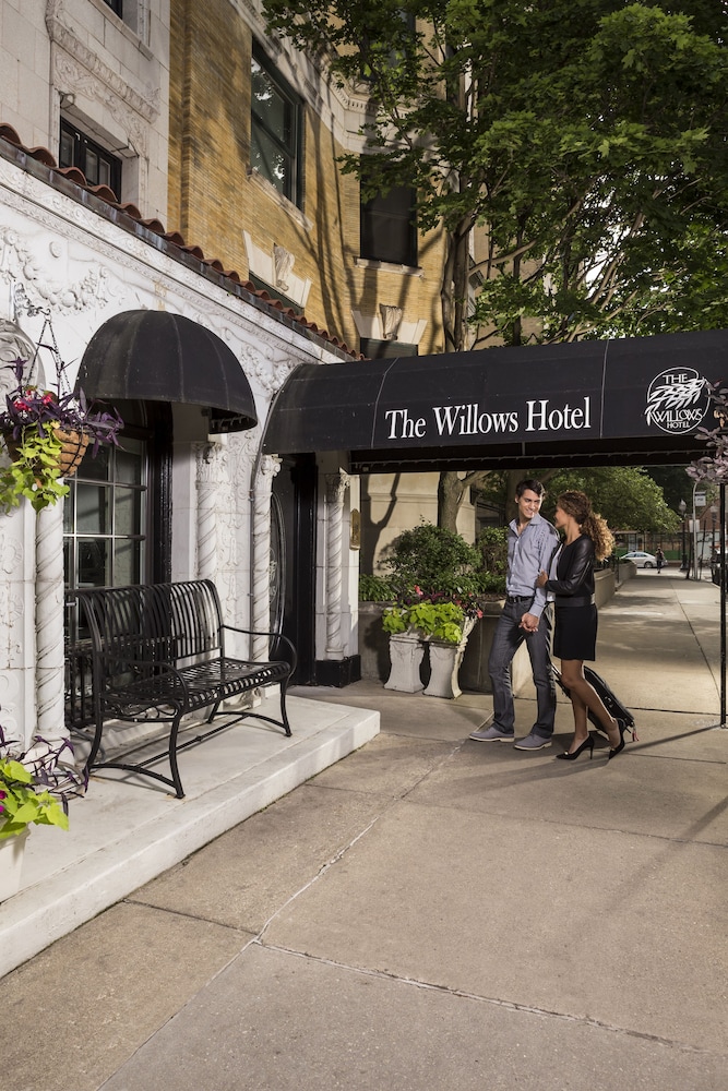 The Willows Hotel - photo 24