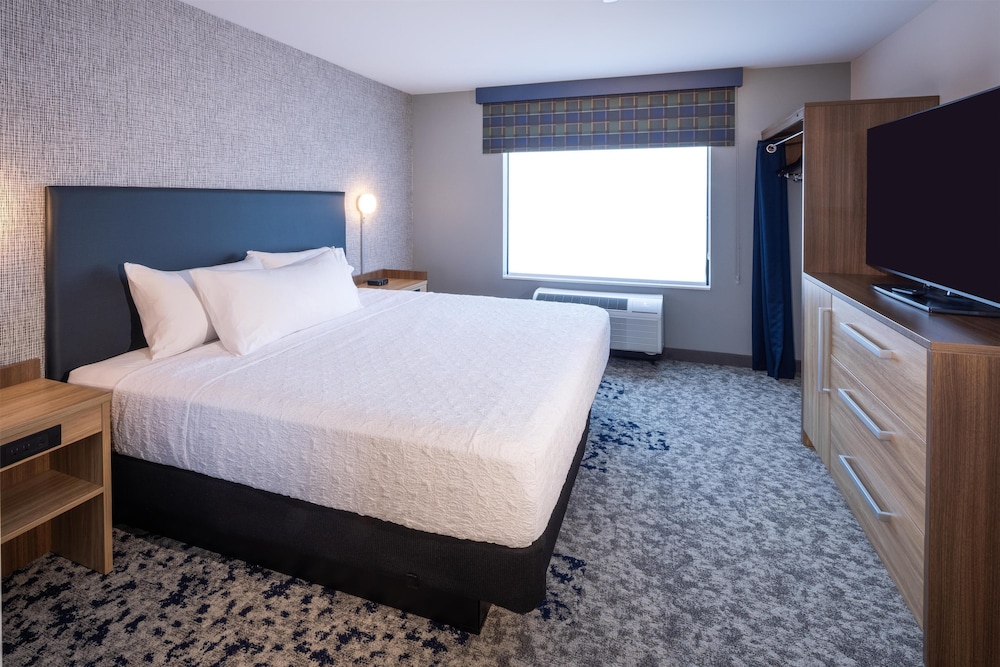 Home2 Suites by Hilton Kalispell - photo 10
